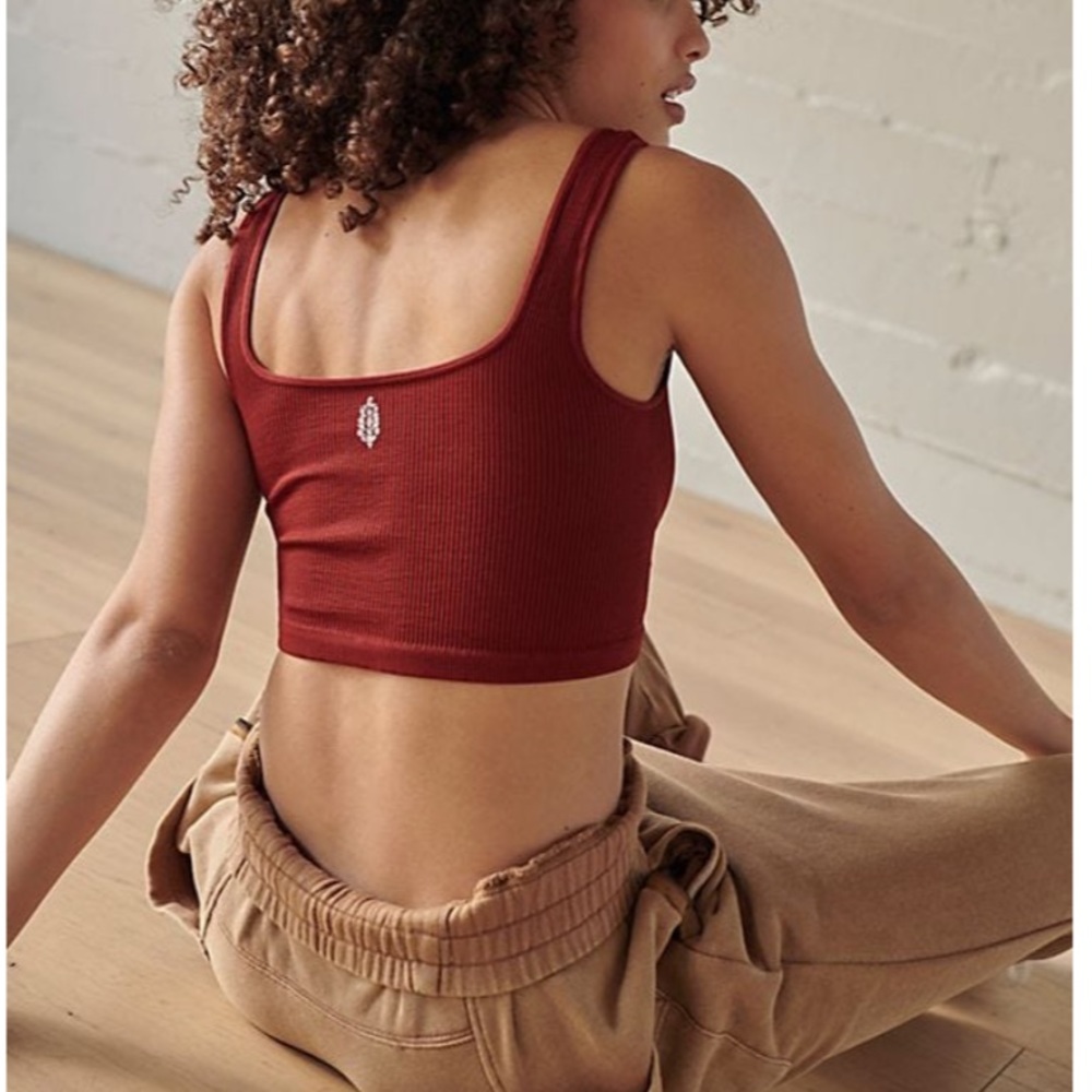 NEW- 🌺free people happiness run square neck crop
